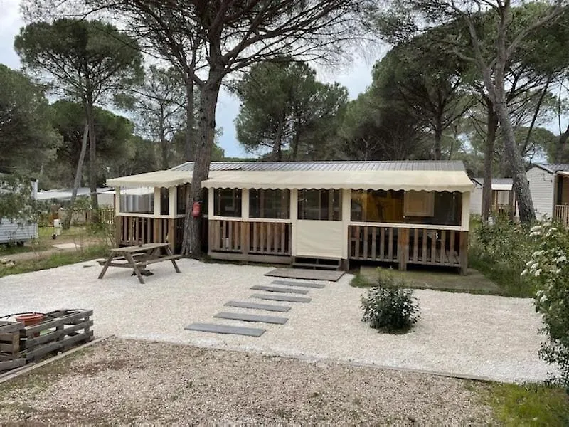 Mobil-Home, 6 Pers, 3 Ch, 2 Sdb, Oasis Village 5 Etoiles Puget-sur Argens Holiday home