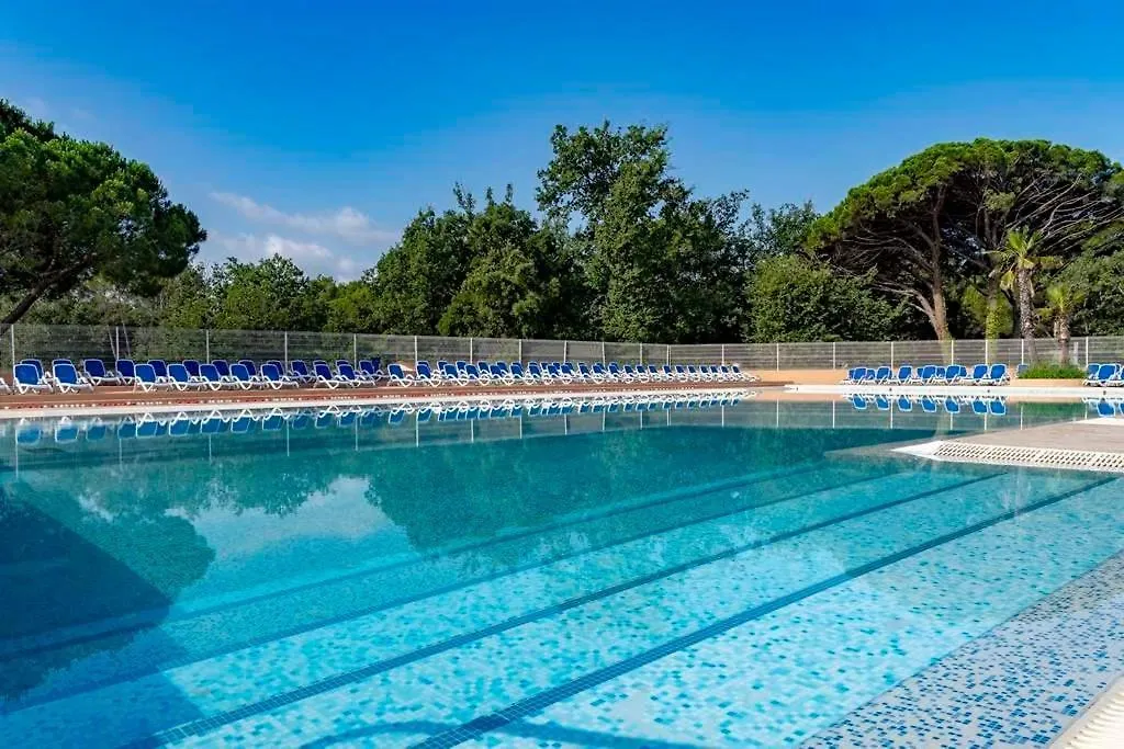 Holiday home Mobil-Home, 6 Pers, 3 Ch, 2 Sdb, Oasis Village 5 Etoiles Puget-sur Argens