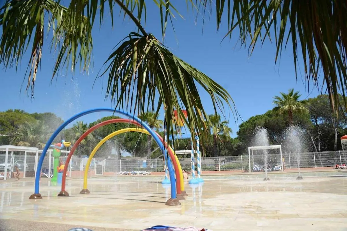 Mobil-Home, 6 Pers, 3 Ch, 2 Sdb, Oasis Village 5 Etoiles Puget-sur Argens
