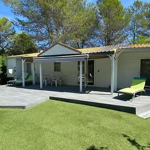 Village de vacances De Luxe De 60m2 Dans 5 étoiles, Puget-sur Argens